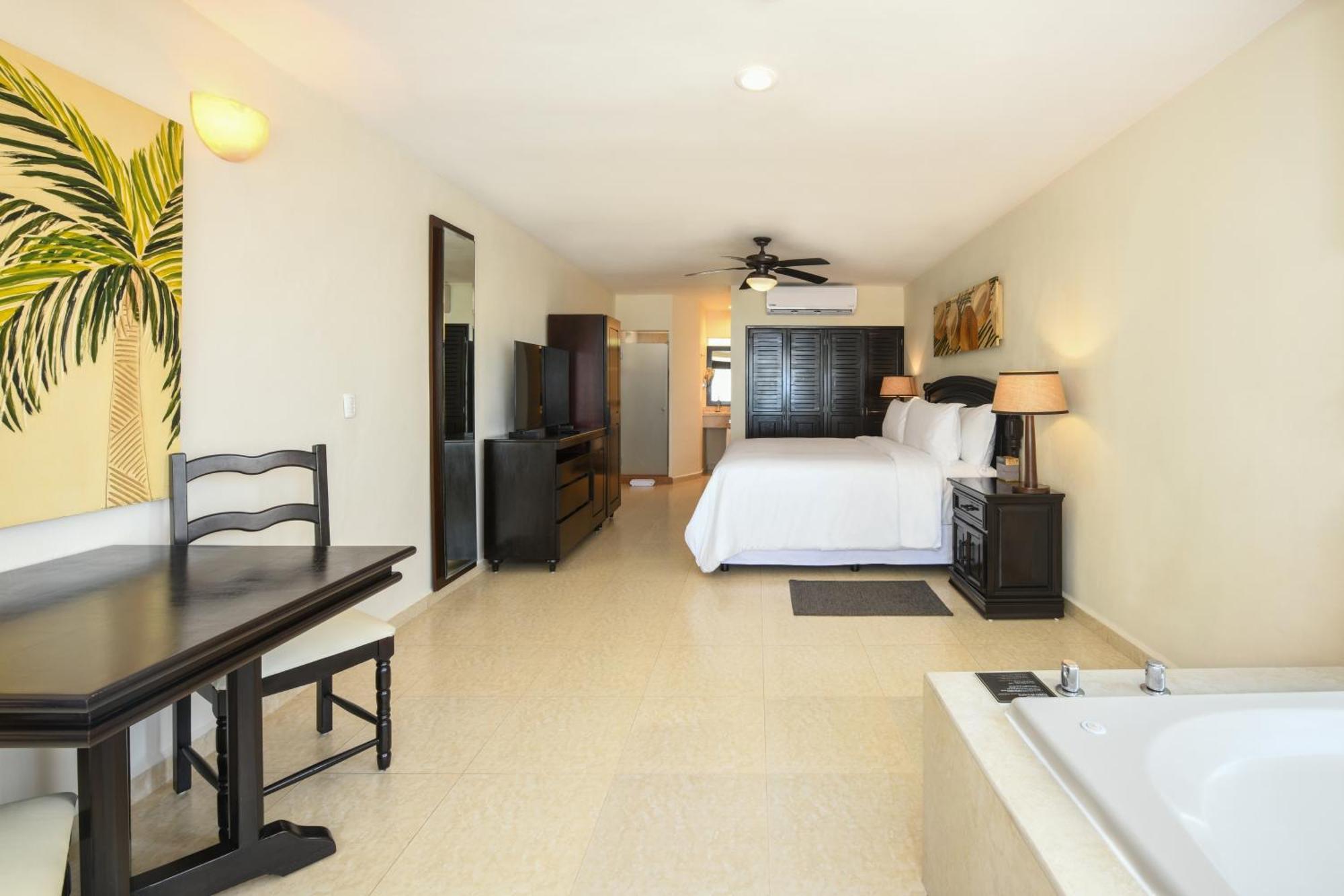 Oceanfront Junior Suites,1598394876:JPEG